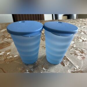 Set  of Two toppeware Collapsible Silicone Travel Cups with Lids - Light Blue